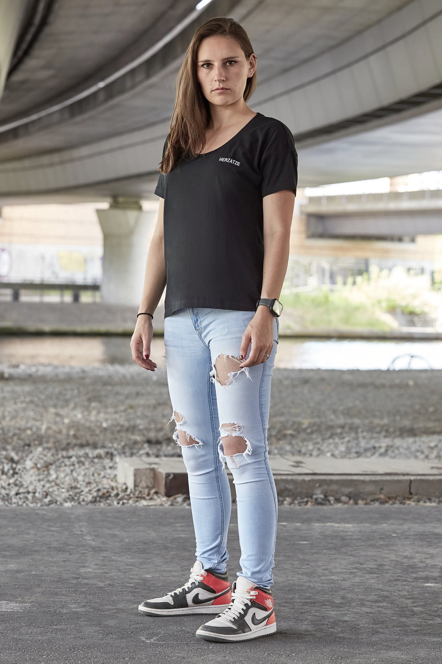 T-Shirt »Läuft, Girl.« – schwarz